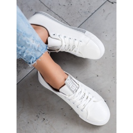 SHELOVET Sneakers med Eco Leather Nice vit 1