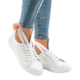 Vita sneakers kaniner R110 2