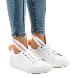 Vita sneakers kaniner R110 1