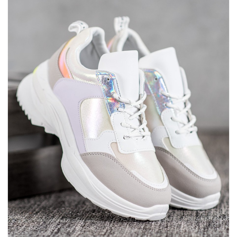 SHELOVET Bekväma sneakers på plattformen vit mångfärgad 1