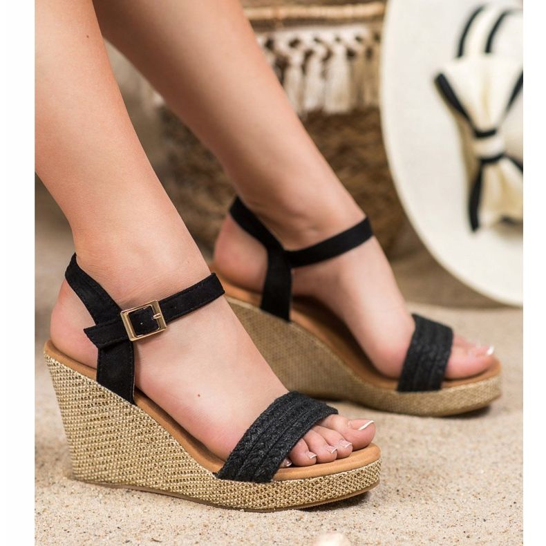 SHELOVET Snygga kilsandaler svart 1