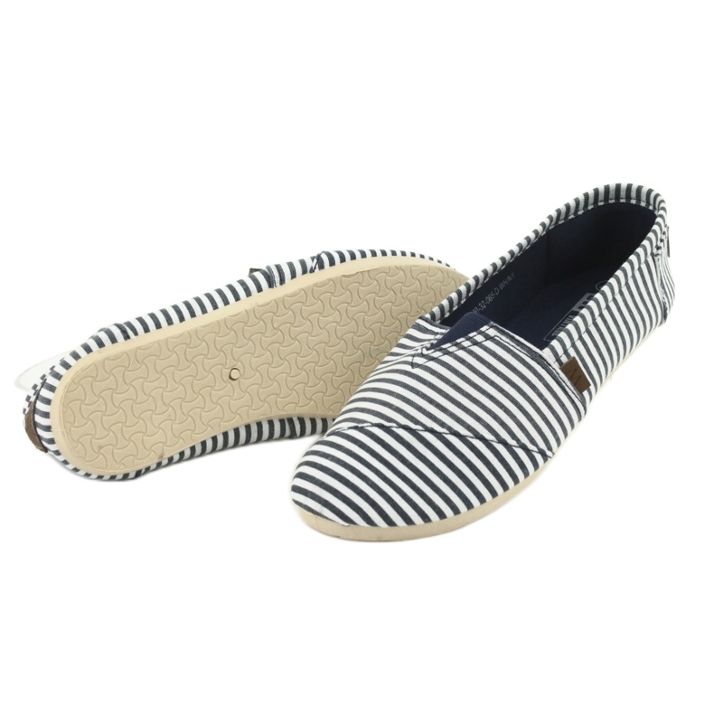 Wishot Bekväm, moderiktig randig sneaker 32-065, vit och blå 4