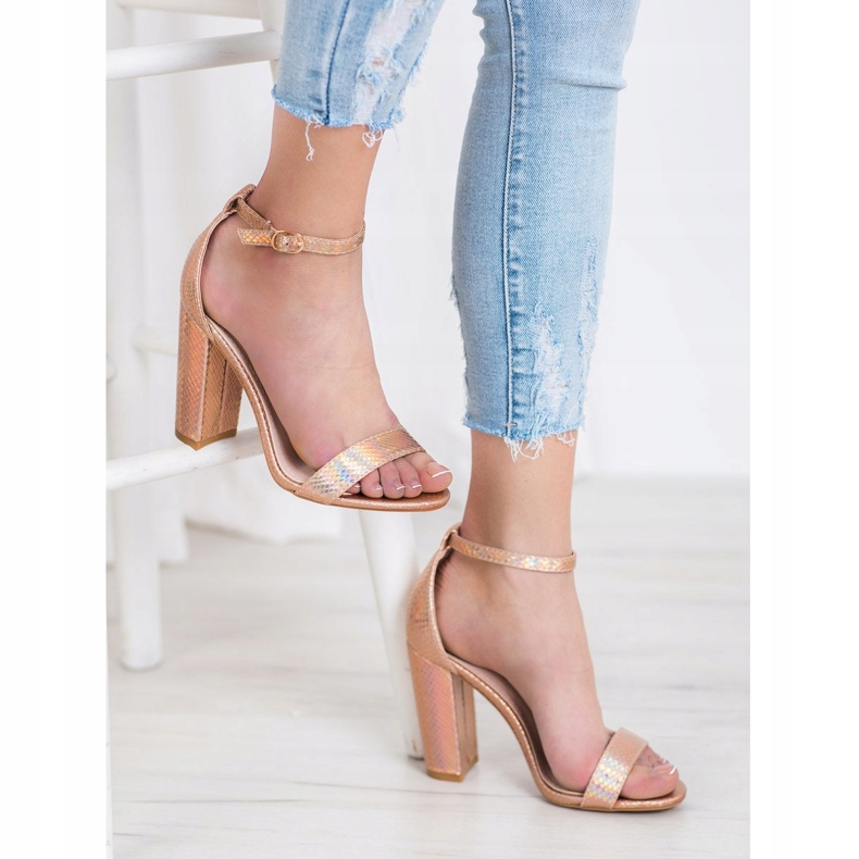 Seastar Sexiga blanka sandaler gyllene 2