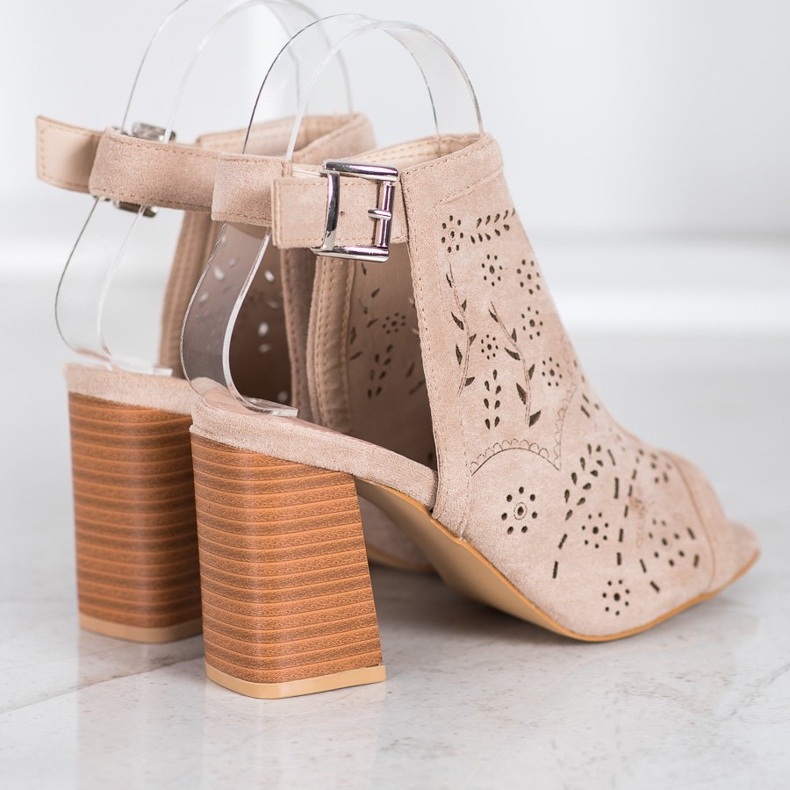 Mannika Inbyggda openwork sandaler brun 1