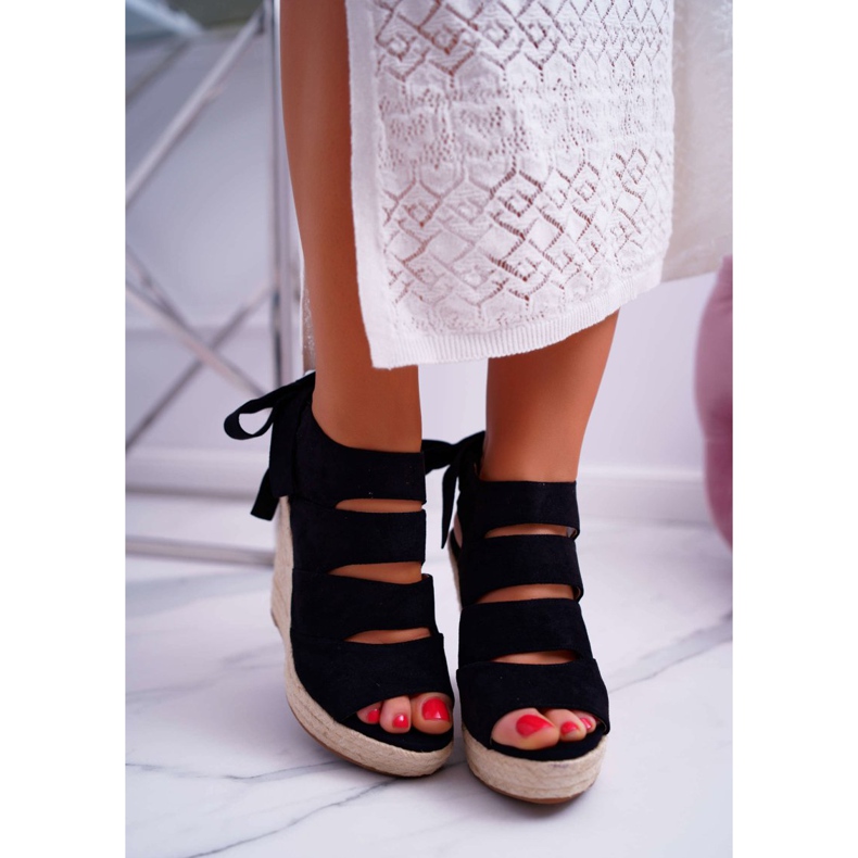 FRJ Kvinnors sandaler på en linnekil bunden svart kantare 2