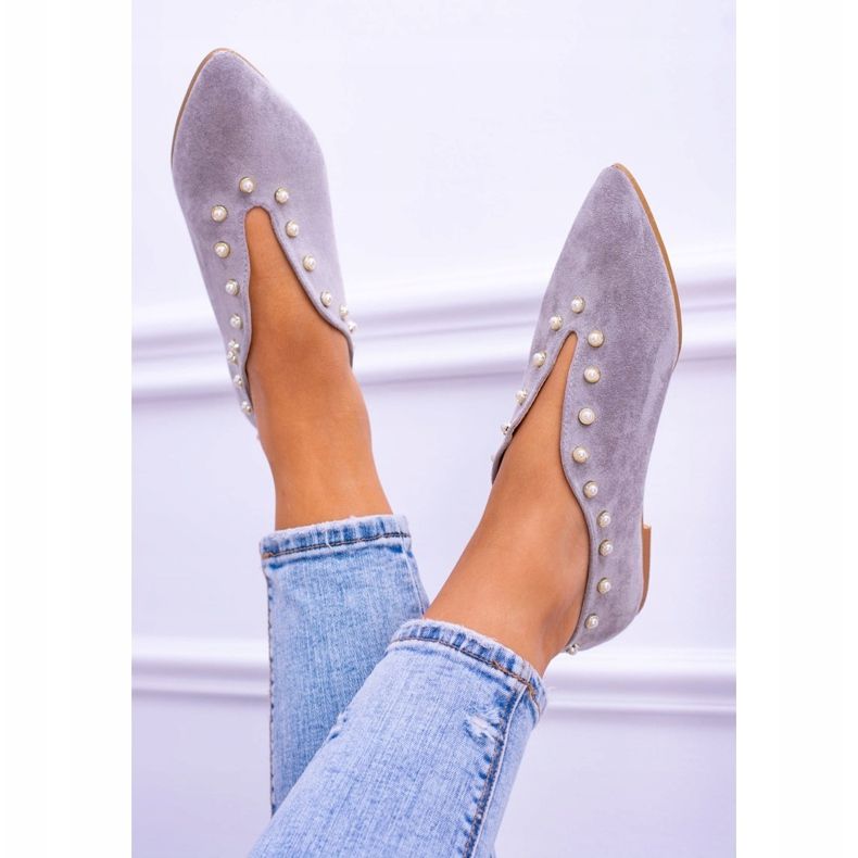 Lu Boo grå skor med utskurna pärlor Merseo 2