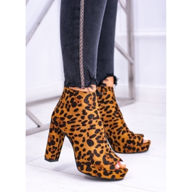 FRID Kvinnors stövlar på en klack öppen tå Panther Temira brun 1