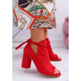 Vinceza Röda stövlar sandaler på en bar öppna tår grå 1