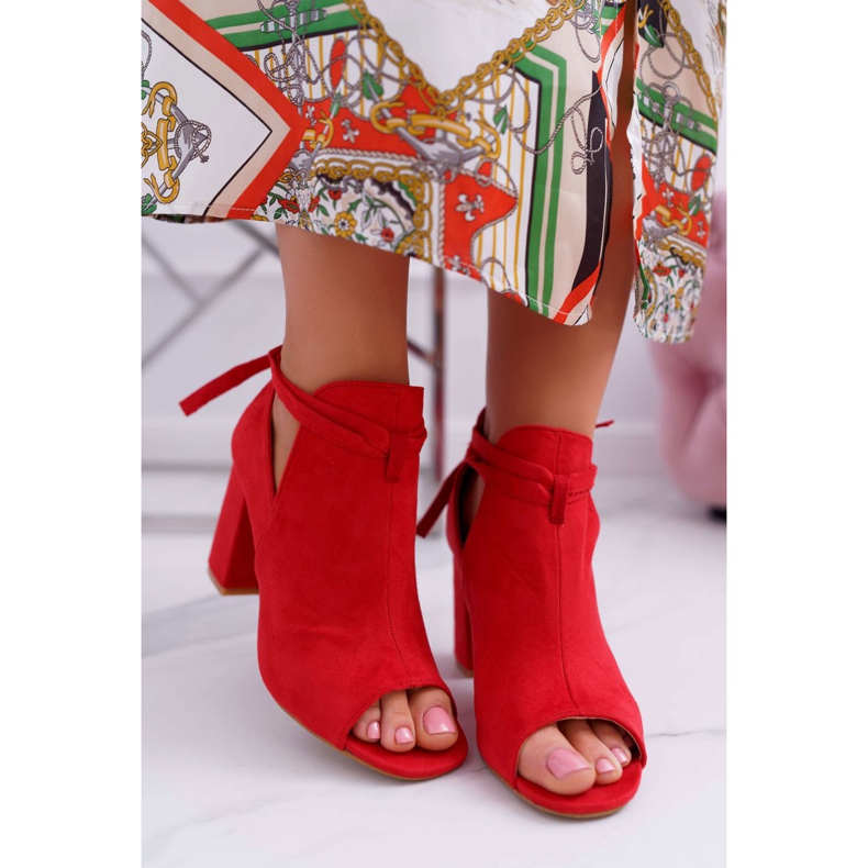 Vinceza Röda stövlar sandaler på en bar öppna tår grå 2