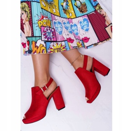 BUGO Kvinnors sandaler på hög klack med öppna tår röda Montree 1