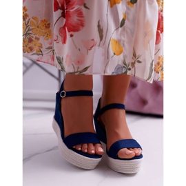 BUGO Kvinnors sandaler på en kil Linne Marinblå Liviana 2