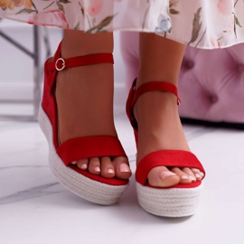 BUGO Kvinnors sandaler på en kil Linne Röd Liviana 2