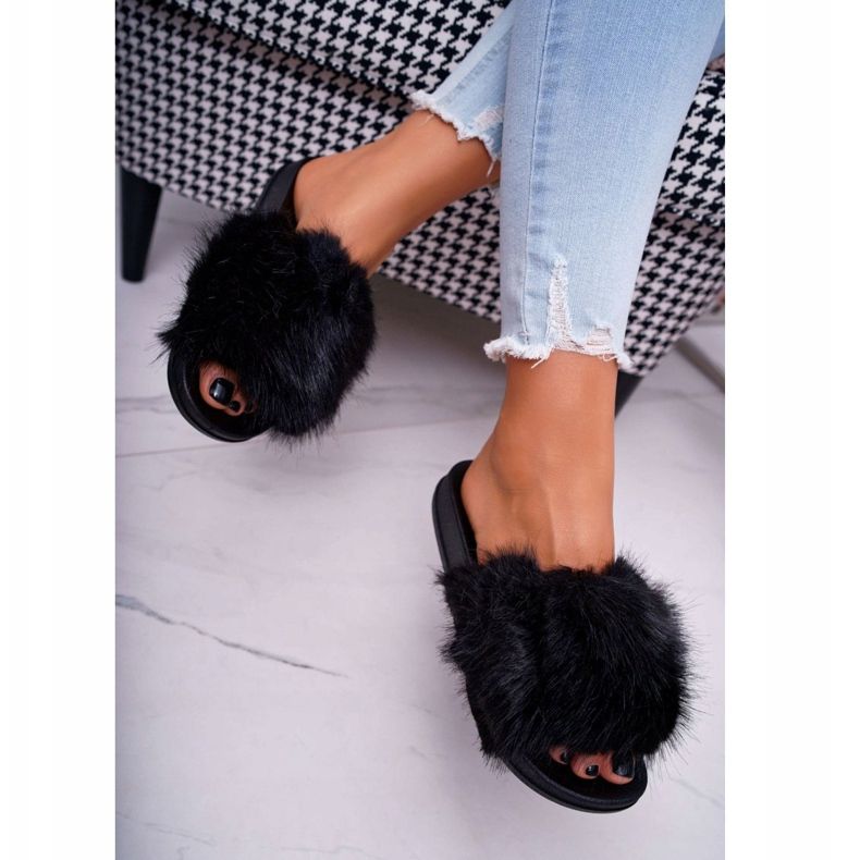 Kvinnors flip flops med svart päls 2