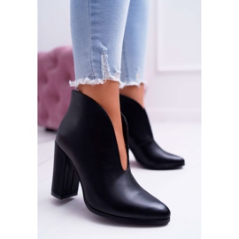 SEA Kvinnors stövlar på hälen Slip On Black Mantana svart 1