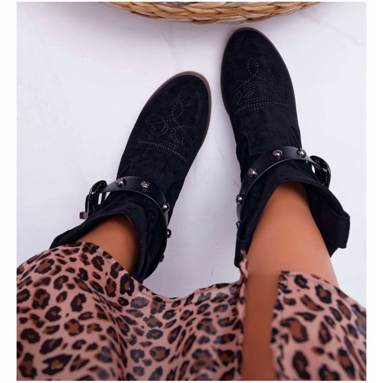 FB2 Kvinnors stövlar på platta hälsko cowboystövlar med ett spänne svart Ewella 1