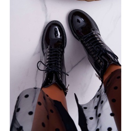 Kvinnors stövlar lackerade på en klack Svart Insistera 2