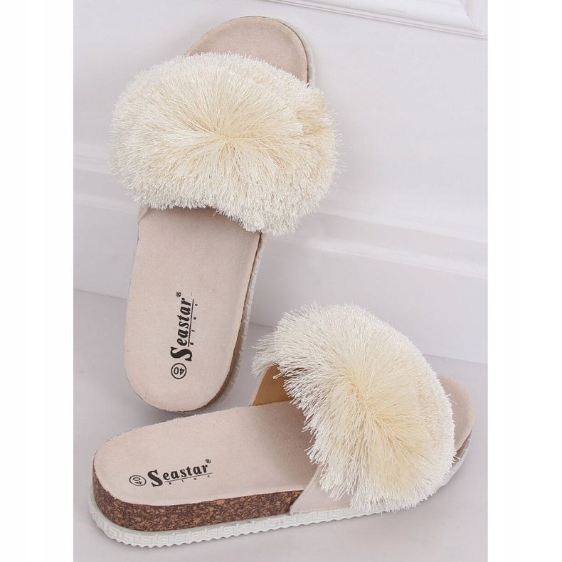 Beige tofflor med pompon BG57P Beige 1
