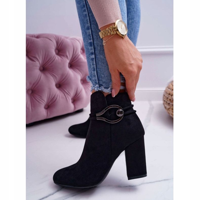 Damskor på högklackig mocka Tola S.Barski svart 1