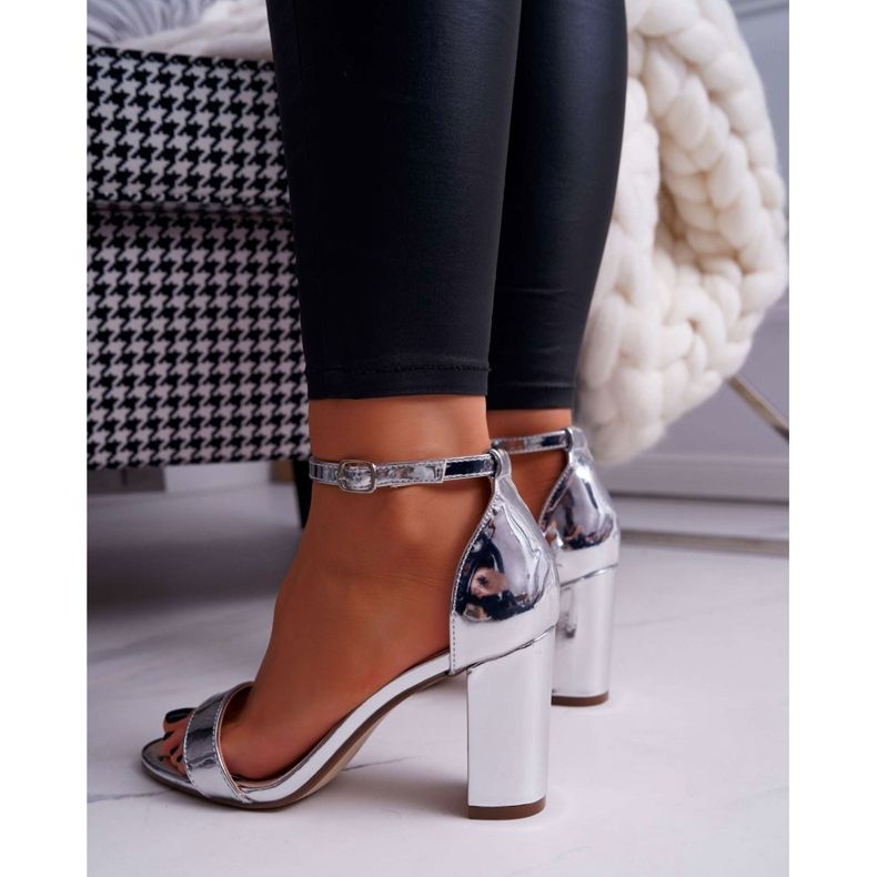 FRID Sandaler för kvinnor på en häl Silver Huran grå 2