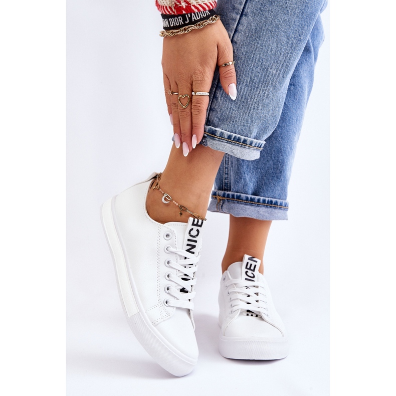 SEA Klassiska vita Ville sneakers för kvinnor 1