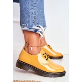 SEA Kvinnors Brogues Lackerad Gul Gör det bättre! 1