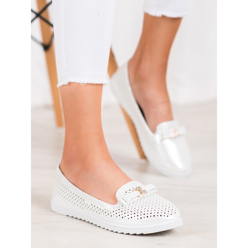 Weide Openwork Lords med prydnad vit 1