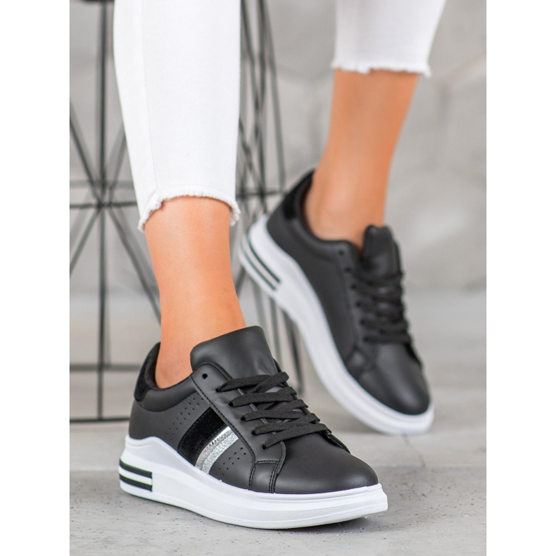 SHELOVET Snygga sneakers svart 1