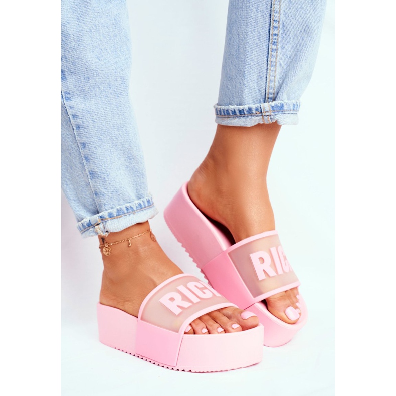 SEA Dam Tofflor På Plattformen Rosa Rika 2