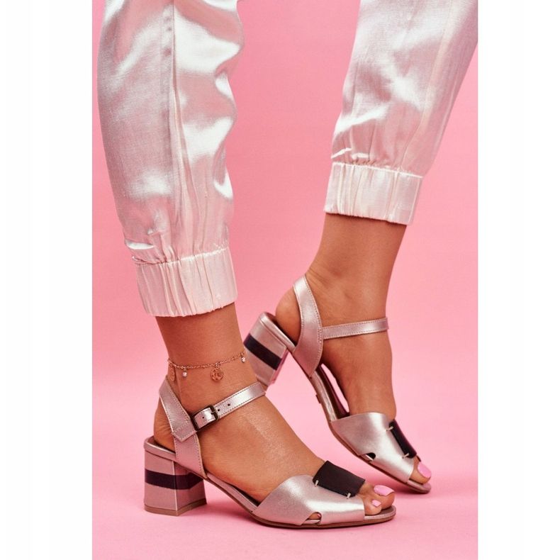 Sandaler för kvinnor Maciejka Läder Gyllene 04120-25 / 00-5 svart gul 1