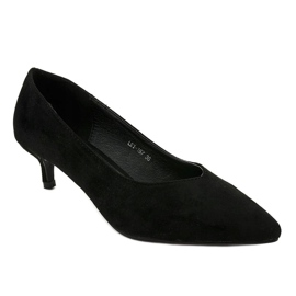 Svarta pumpar på LEI-167 hälen 1