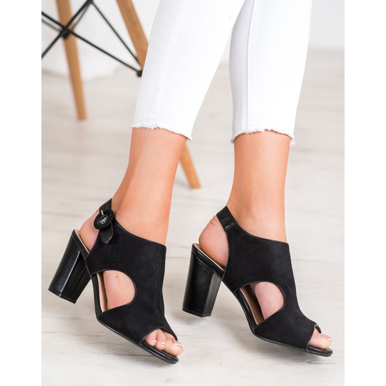 Weide Byggda sandaler med mocka svart 1