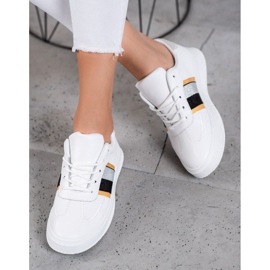 Small Swan Trendiga sportskor vit 1