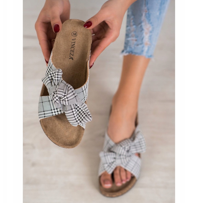 Moderiktiga VINCEZA tofflor vit svart 1