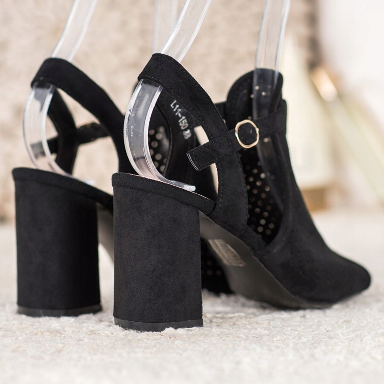 Small Swan Openwork sandaler i stjärnor svart 1