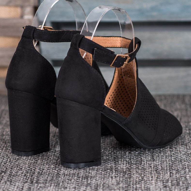 Small Swan Eleganta öppen sandaler svart 1