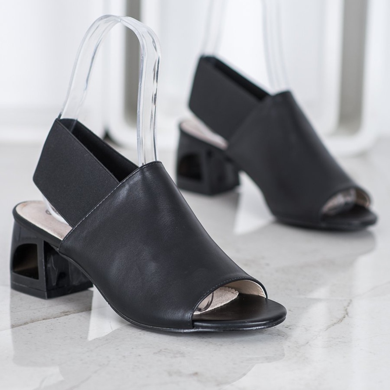 Goodin Slip-on skor på ett inlägg svart 1