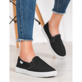 SHELOVET Slip-on sneakers på plattformen svart 1