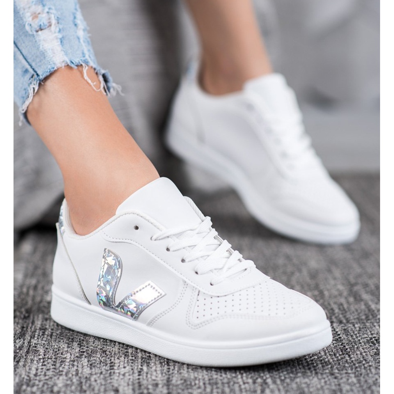 SHELOVET Vita skor med Holo -insatser 1