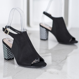 Goodin Inbyggda sandaler med rutig klack svart 2