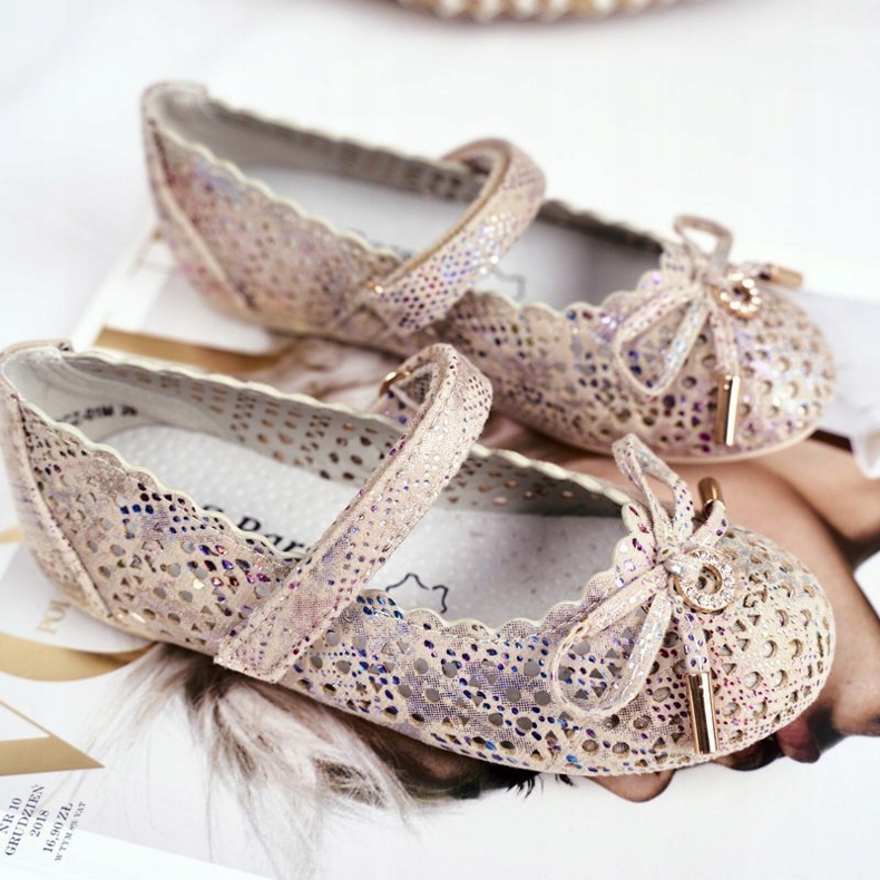 S.Barski Barns beige öppet ballerinor med kardborrebandski Remski 1