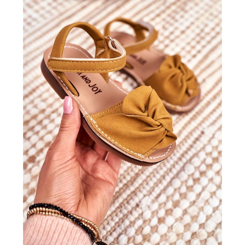 FRROCK Barns gula fåniga kardborresandaler 2