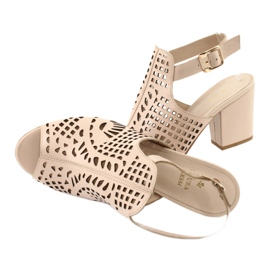 Sandaler på en bar Laura Messi 1924 Läder Beige Montoro rosa 5