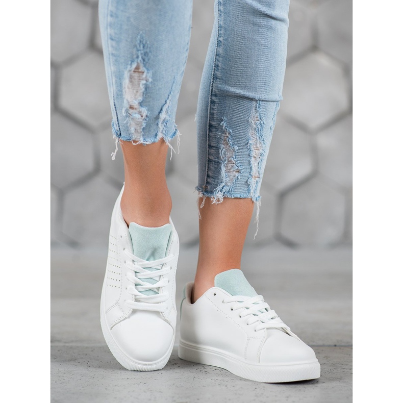 SHELOVET Vita skor med mockaskär 1