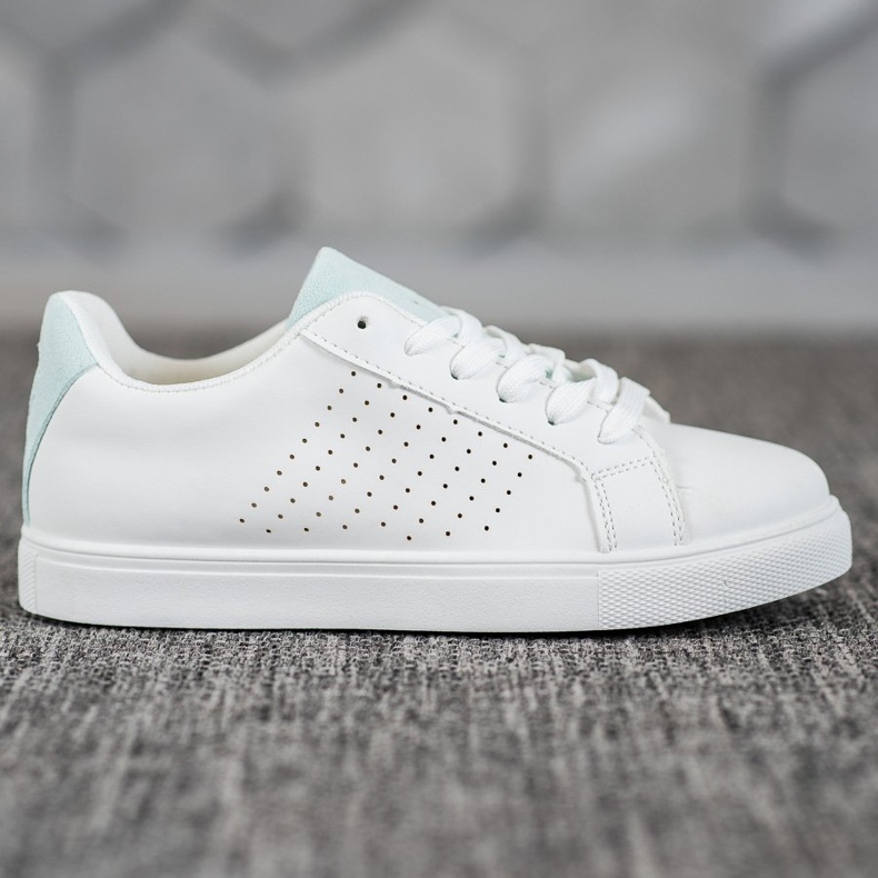 SHELOVET Vita skor med mockaskär 2