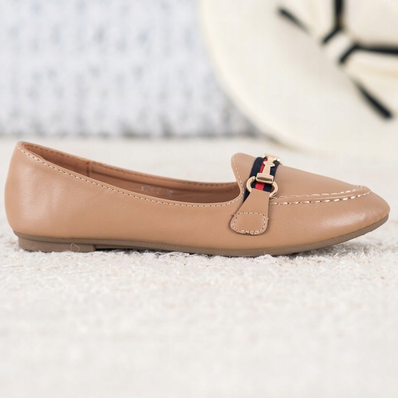 Clowse Moderiktiga herrar med ekoläder brun 2