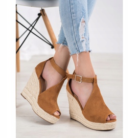 SHELOVET Sandaler med kilklack brun 1