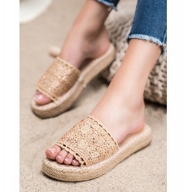 Small Swan Tofflor Med Kristaller beige mångfärgad gyllene 1