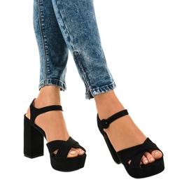 Svarta sandaler på stolpen eco-mocka 63-202 1