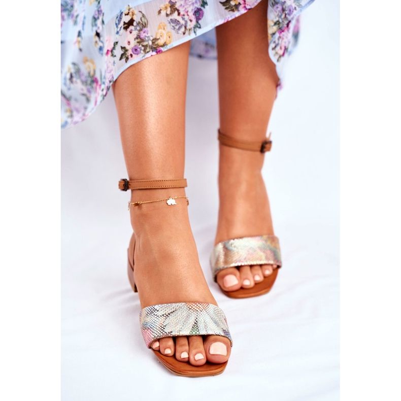 Kvinnors sandaler Maciejka läder rött huvud 04618-29 brun 2