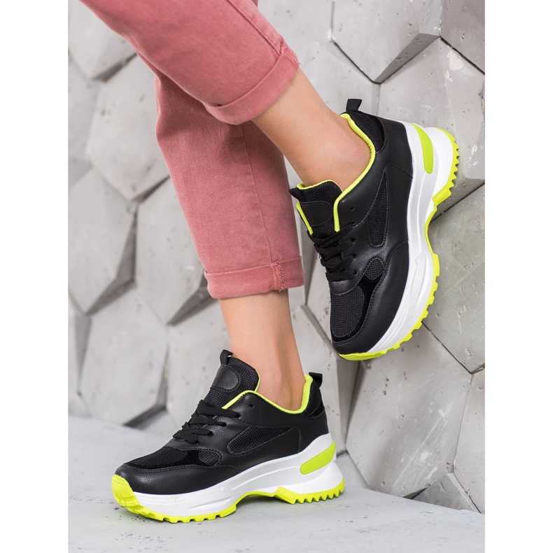 SHELOVET Svarta sportskor 1